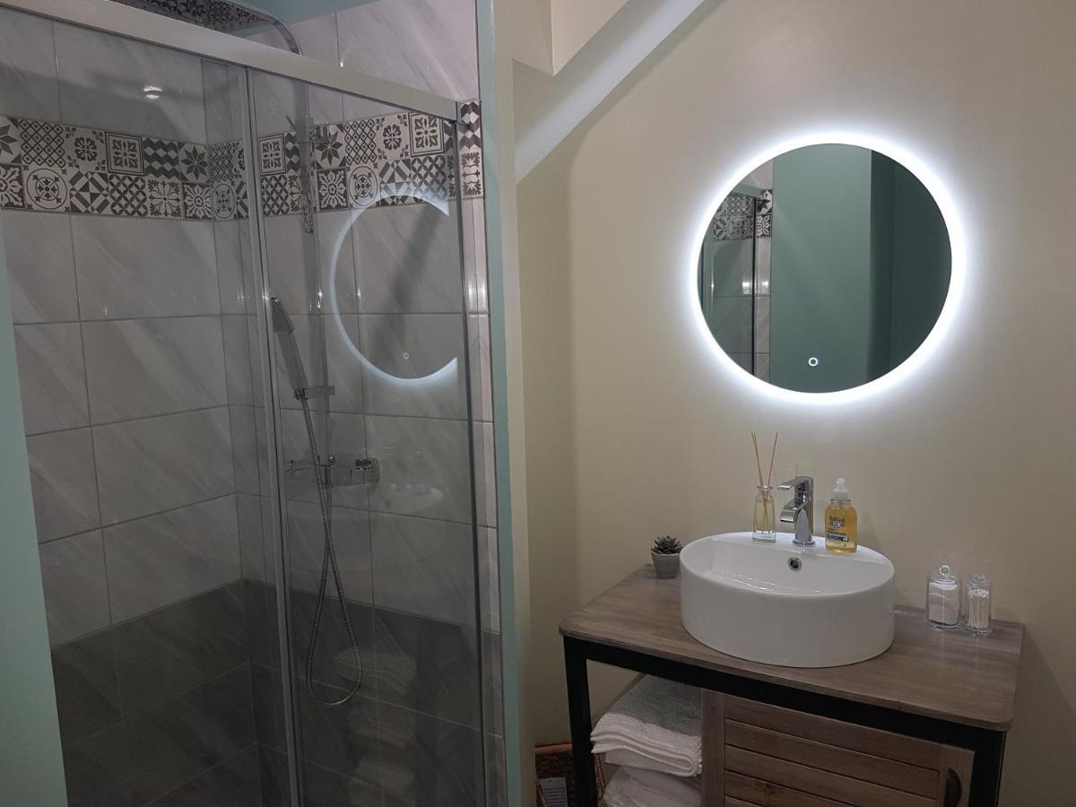 Lucriolla Otel Oree-d'Anjou Dış mekan fotoğraf